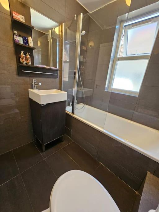Apartament 2 Bedroom Flat In Camden